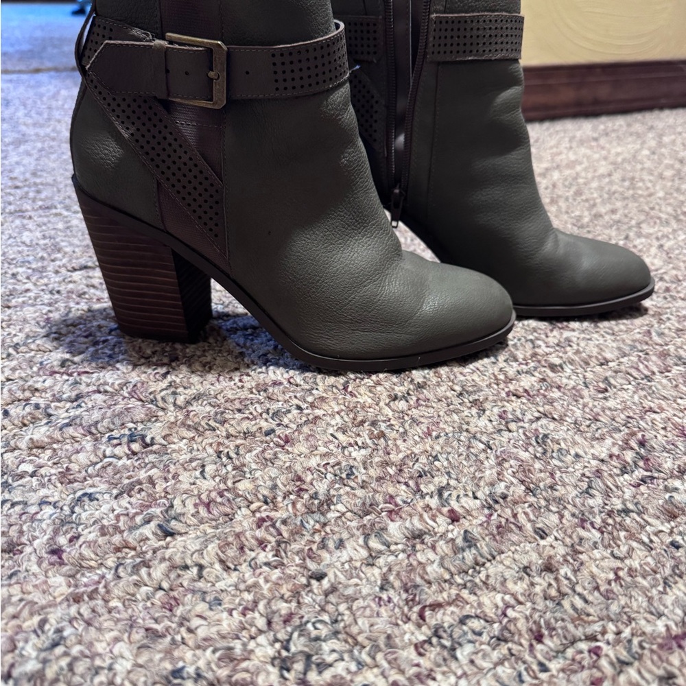 Women's Ankle Boots in Olive Green